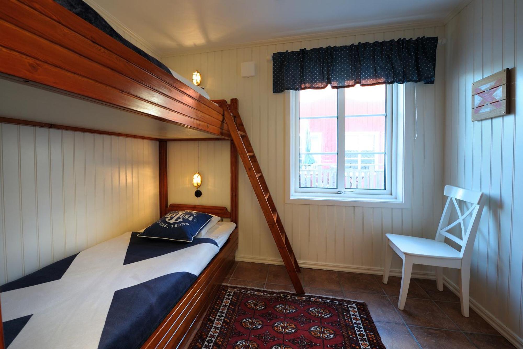 Logi & Bastu Hostel Đảo Käringön Ngoại thất bức ảnh